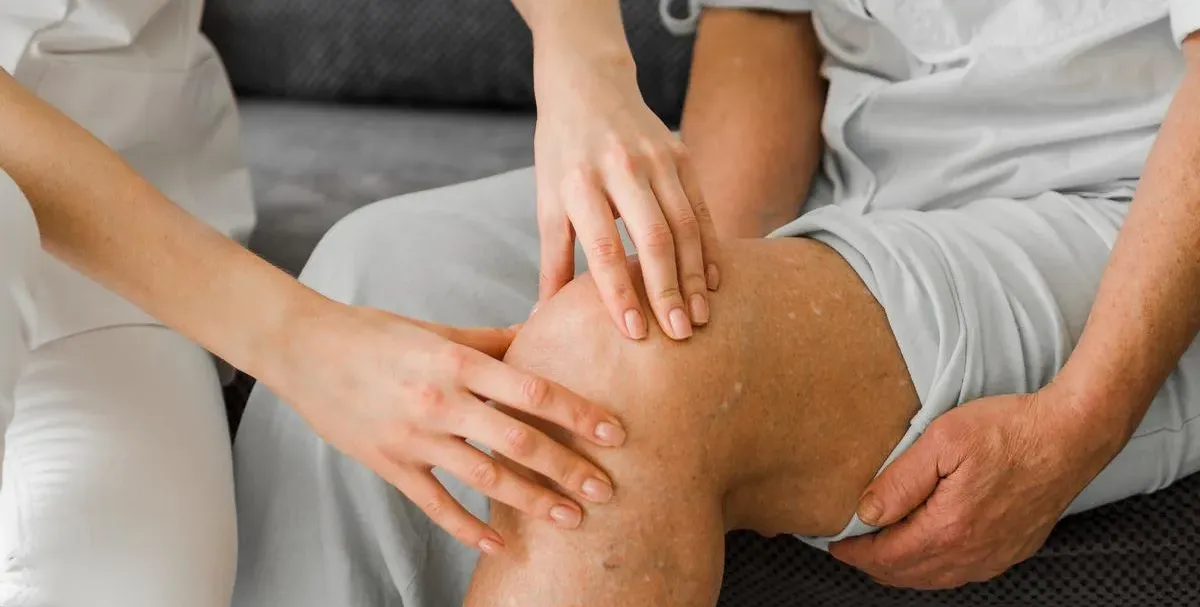 masāža patellārā tendinopātija